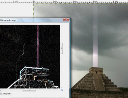 墨西哥玛雅金字塔射出神秘光束(有图有真相) 墨西哥玛雅金字塔射出神秘光束(有图有真相)